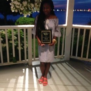 Meet your Posher, Renee